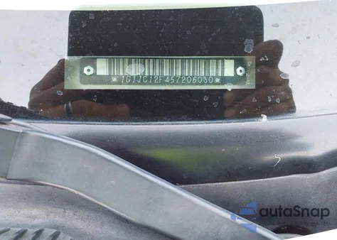 2005 Chevrolet Cavalier from USA, damaged, VIN 1G1JC12F457206030